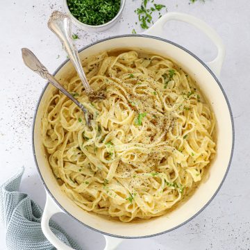 Pasta med parmesansauce