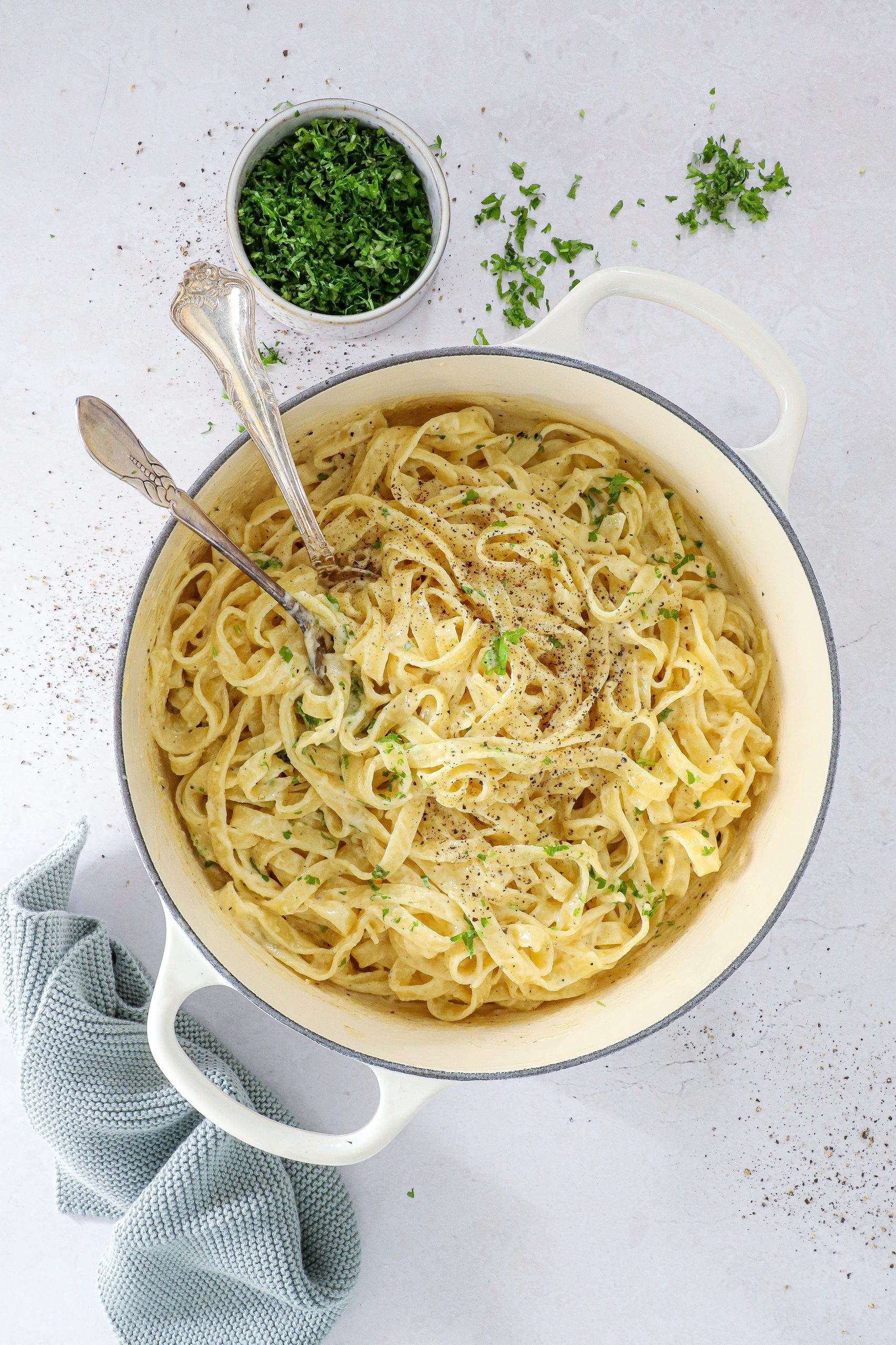 Pasta med parmesansauce