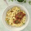 Pasta med mørbradbøffer og parmesansauce