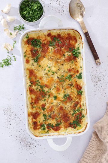 Flødekartofler med vesterhavsost og salvie - Pommes gratin dauphinois