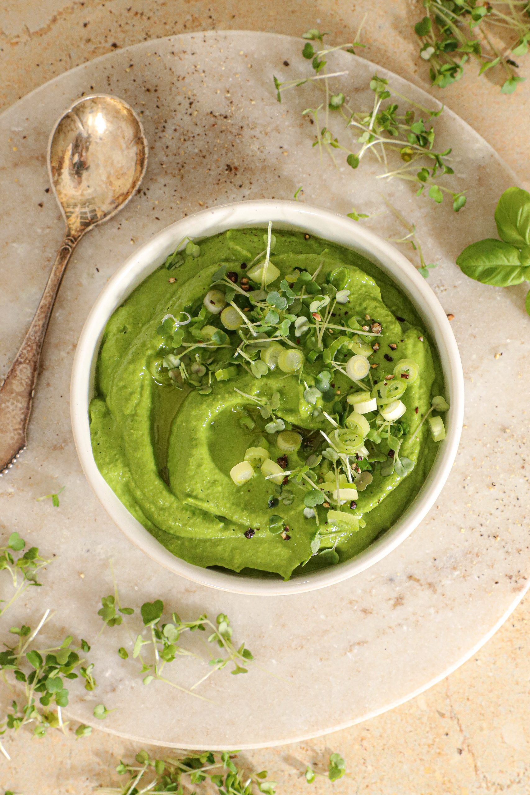 Green goddess dressing - Opskrift på Green Goddess dressing