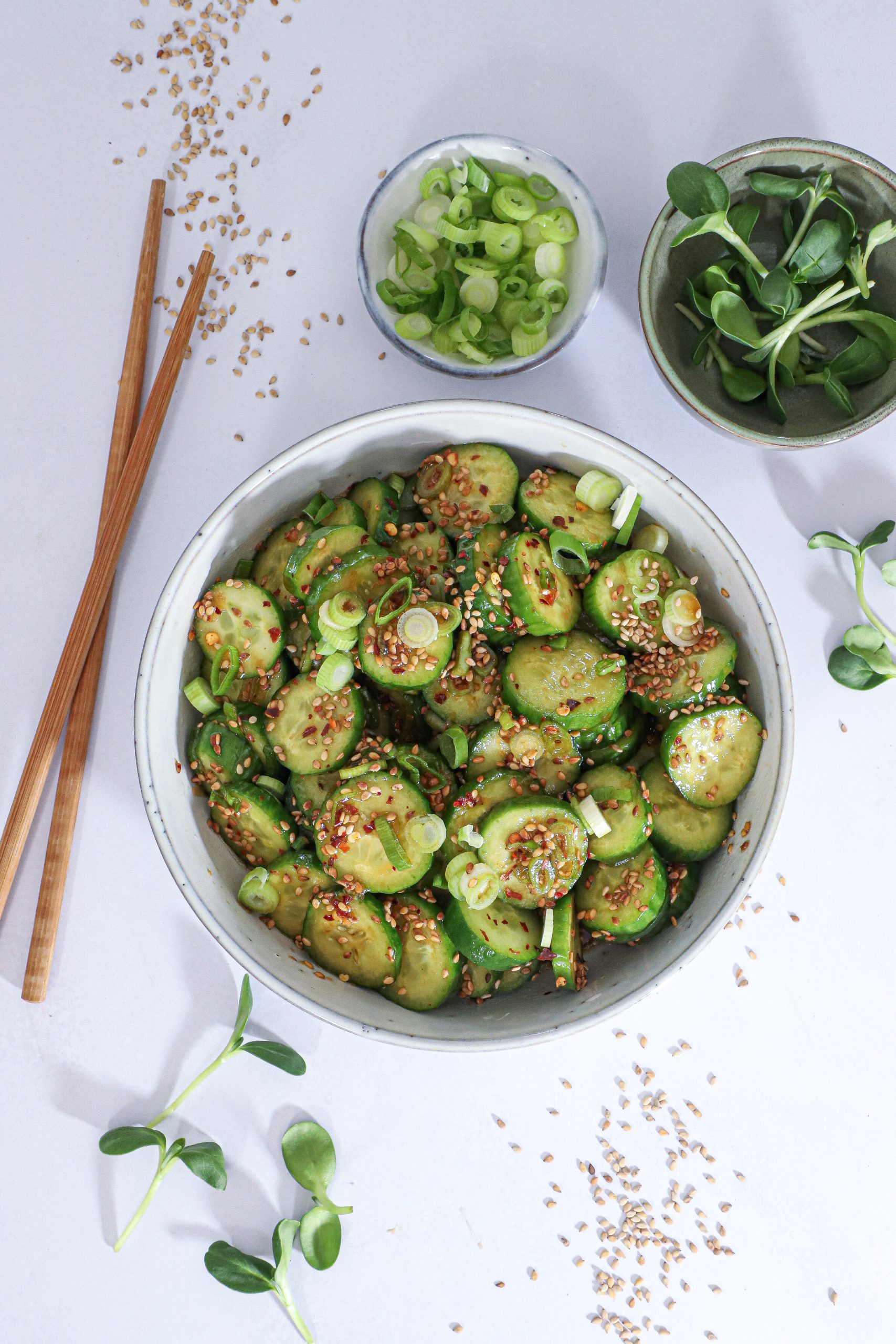 Asiatisk agurkesalat - Opskrift på nem asiatisk agurkesalat