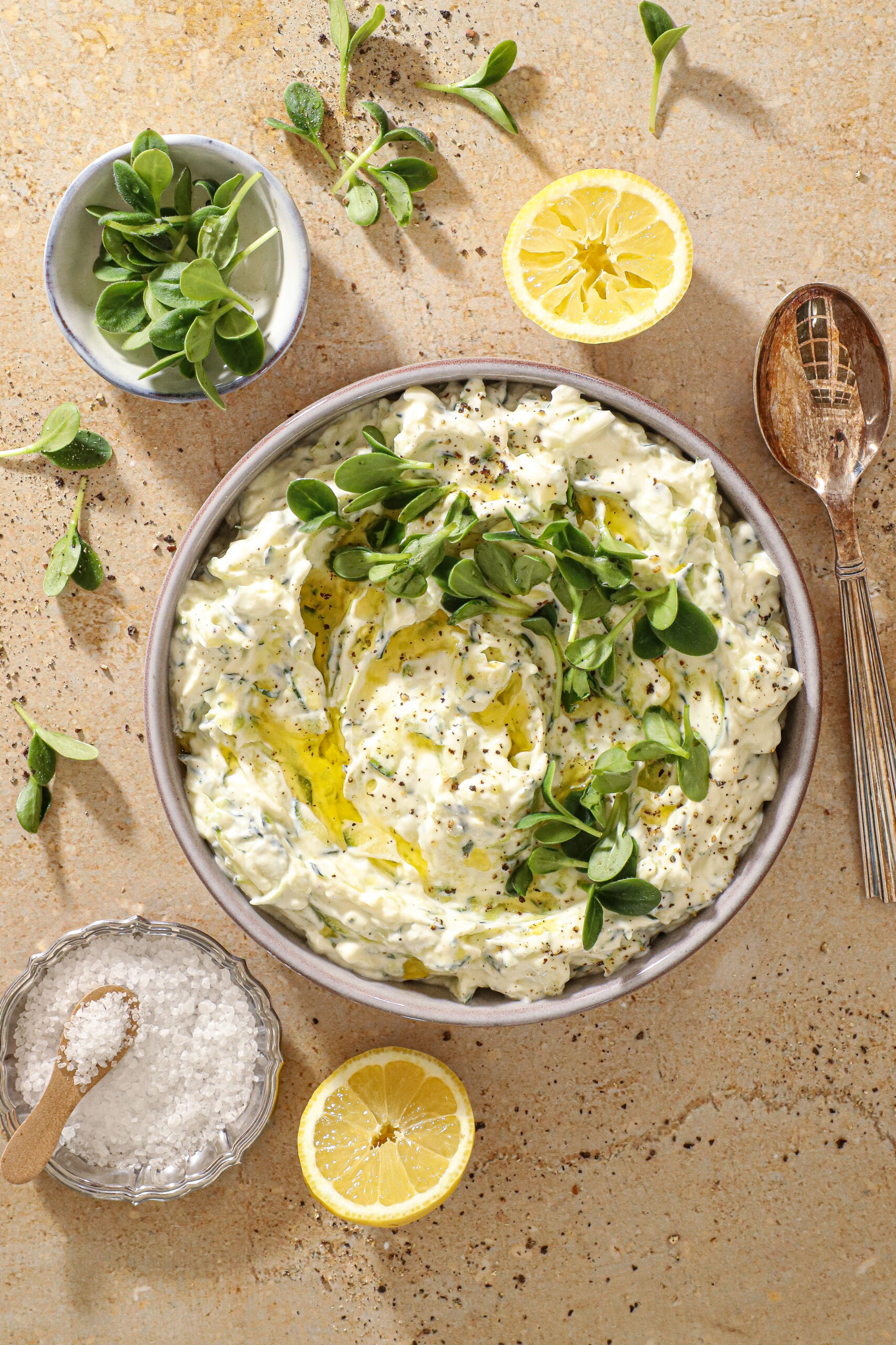 Squash Tzatziki - Lækker og Cremet - Autentisk Opskrift