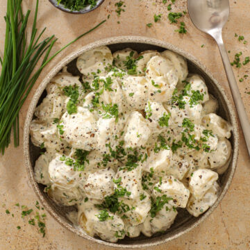 Kartoffelsalat med sennepsdressing - Cremet og lækker