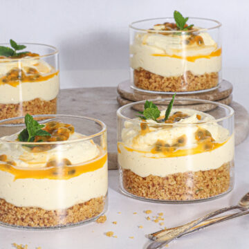 Passionsfrugt cheesecake med hvid chokolade og lime – uden husblas