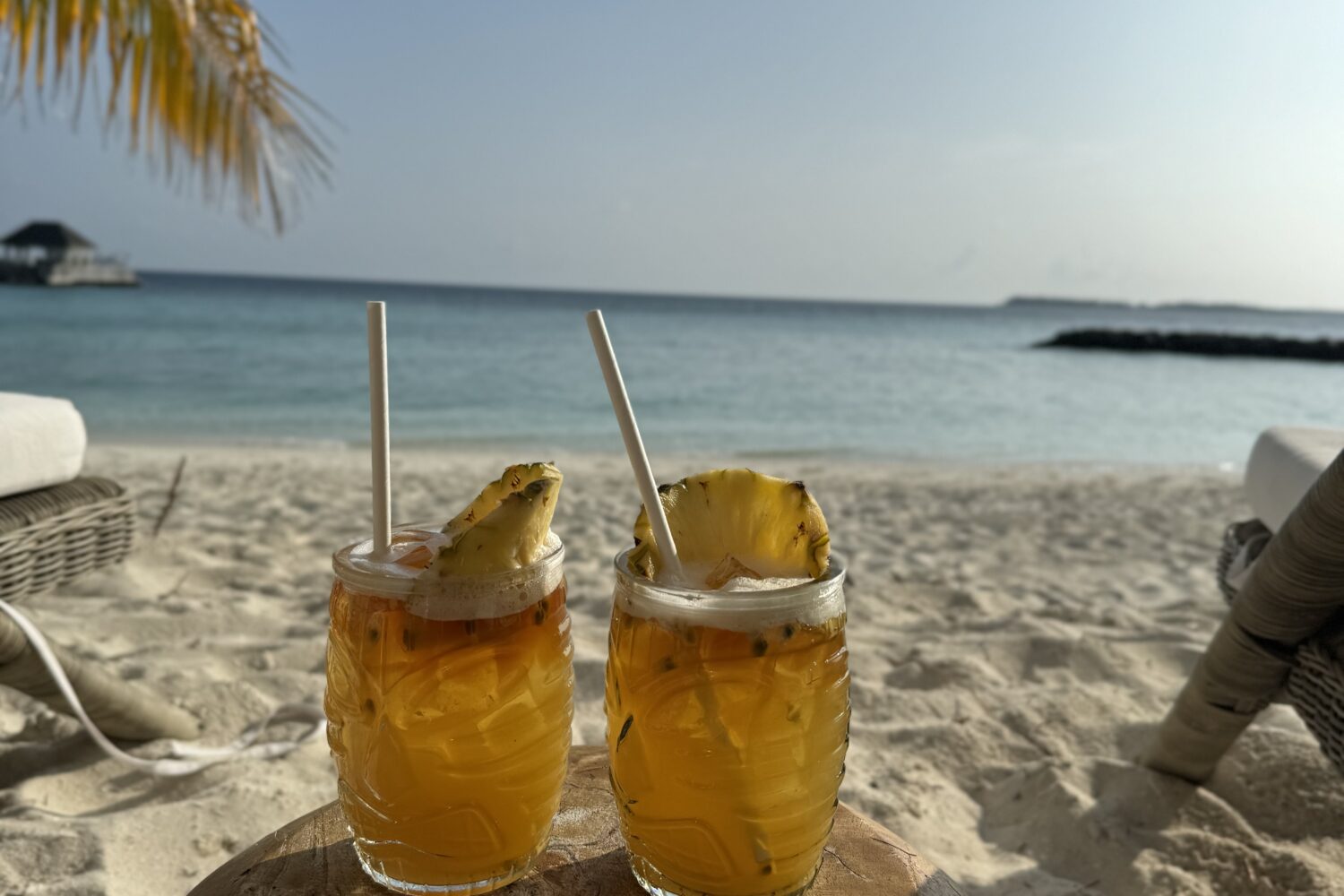 Baglioni Maldives - Pool Bar