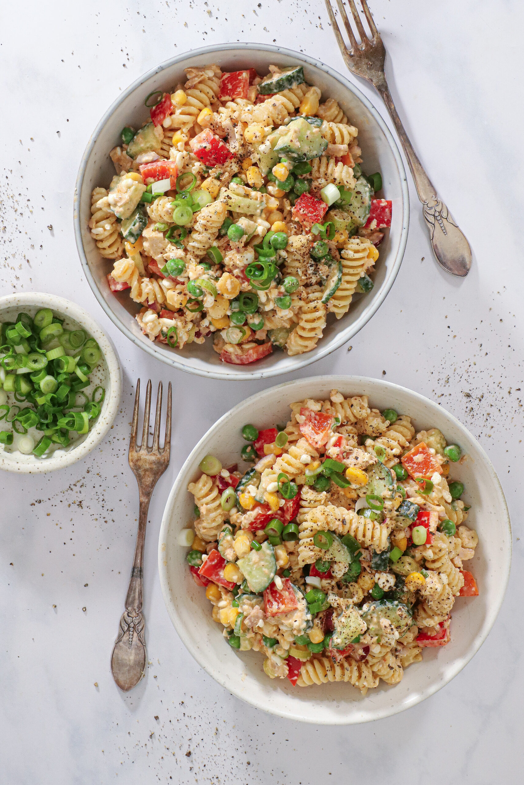 Pastasalat med spicy tun og hytteost – En mættende og proteinrig salat